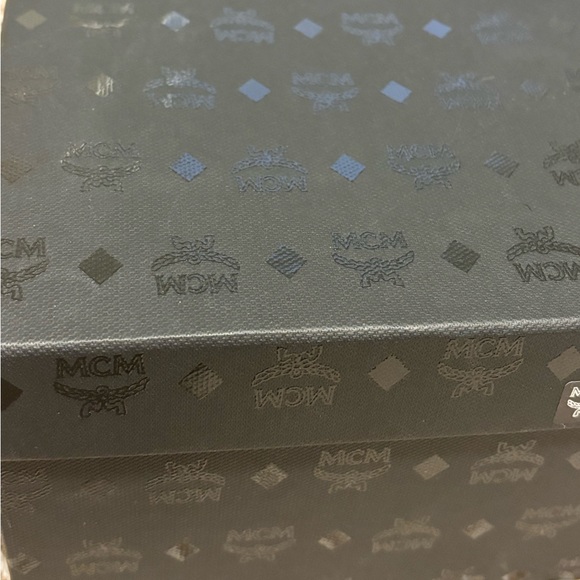 MCM Logo Pool Slides Size 42 Black and Teal - Picture 4 of 4